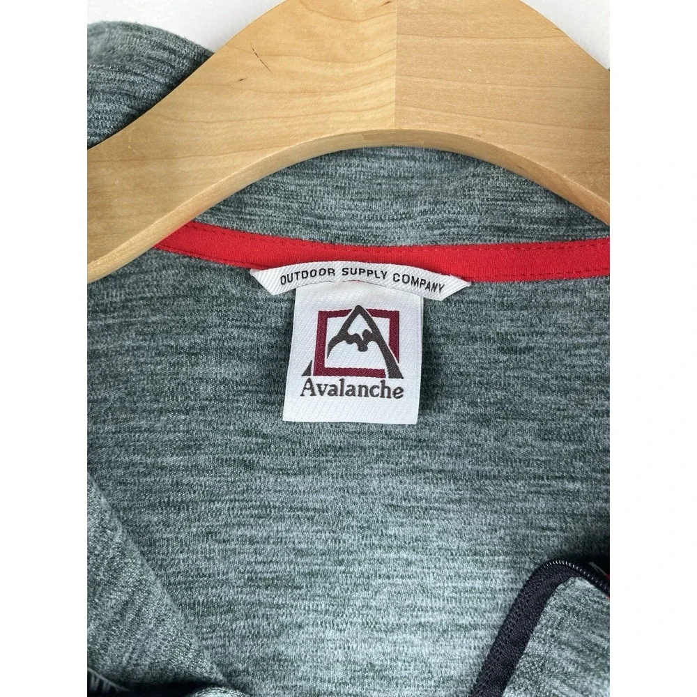 Avalanche Men's Gray 1/4 Zip Mock Neck Pullover Long Sleeve Size‎ L